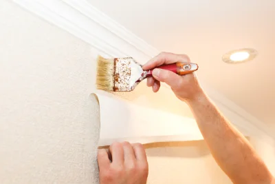 Pose de papier peint à Crépon — revêtements muraux et toiles de verre